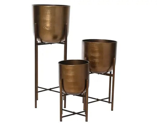 Planter Iron with Texture Bronze