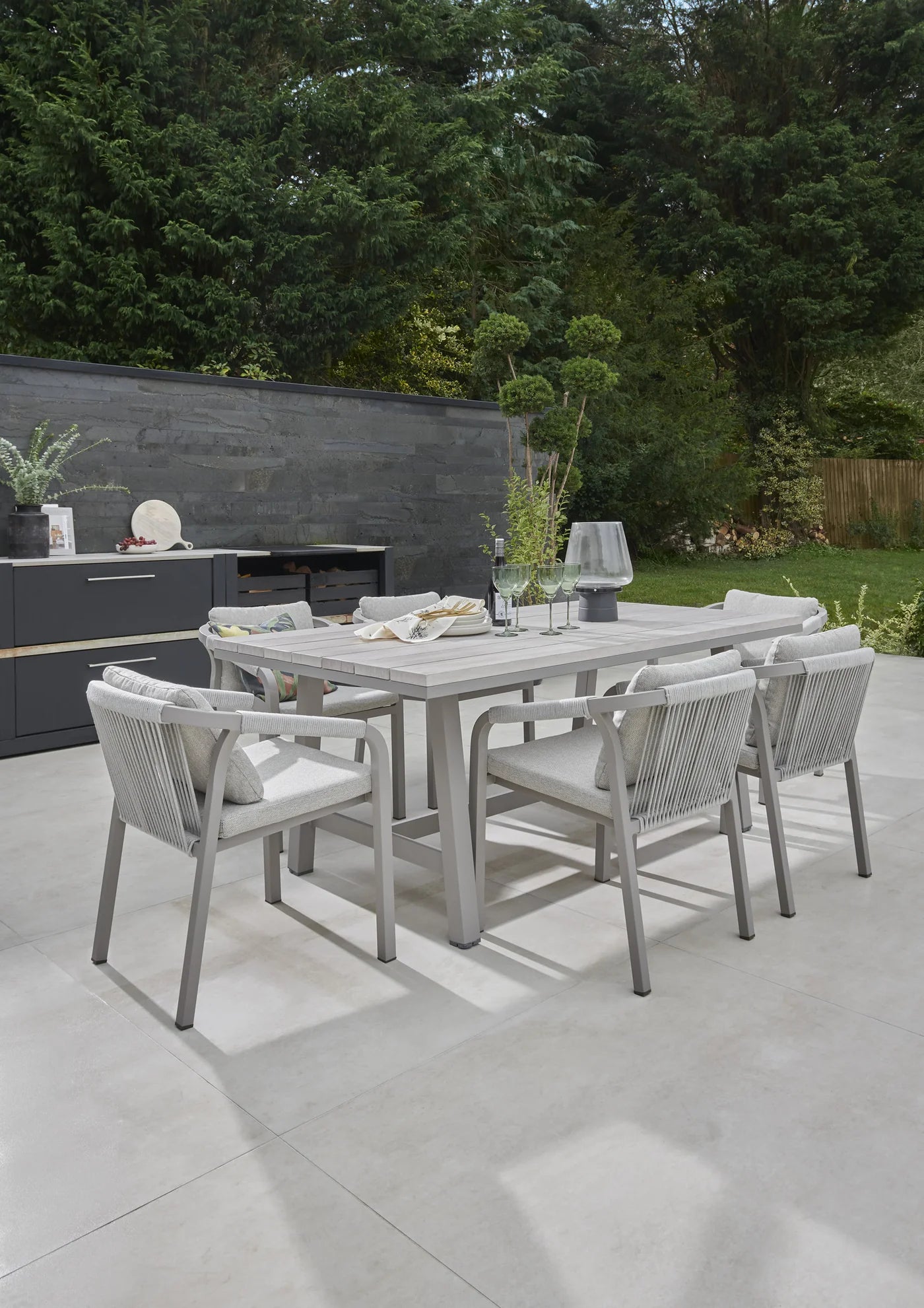 Como 6 Seat Dining Set
