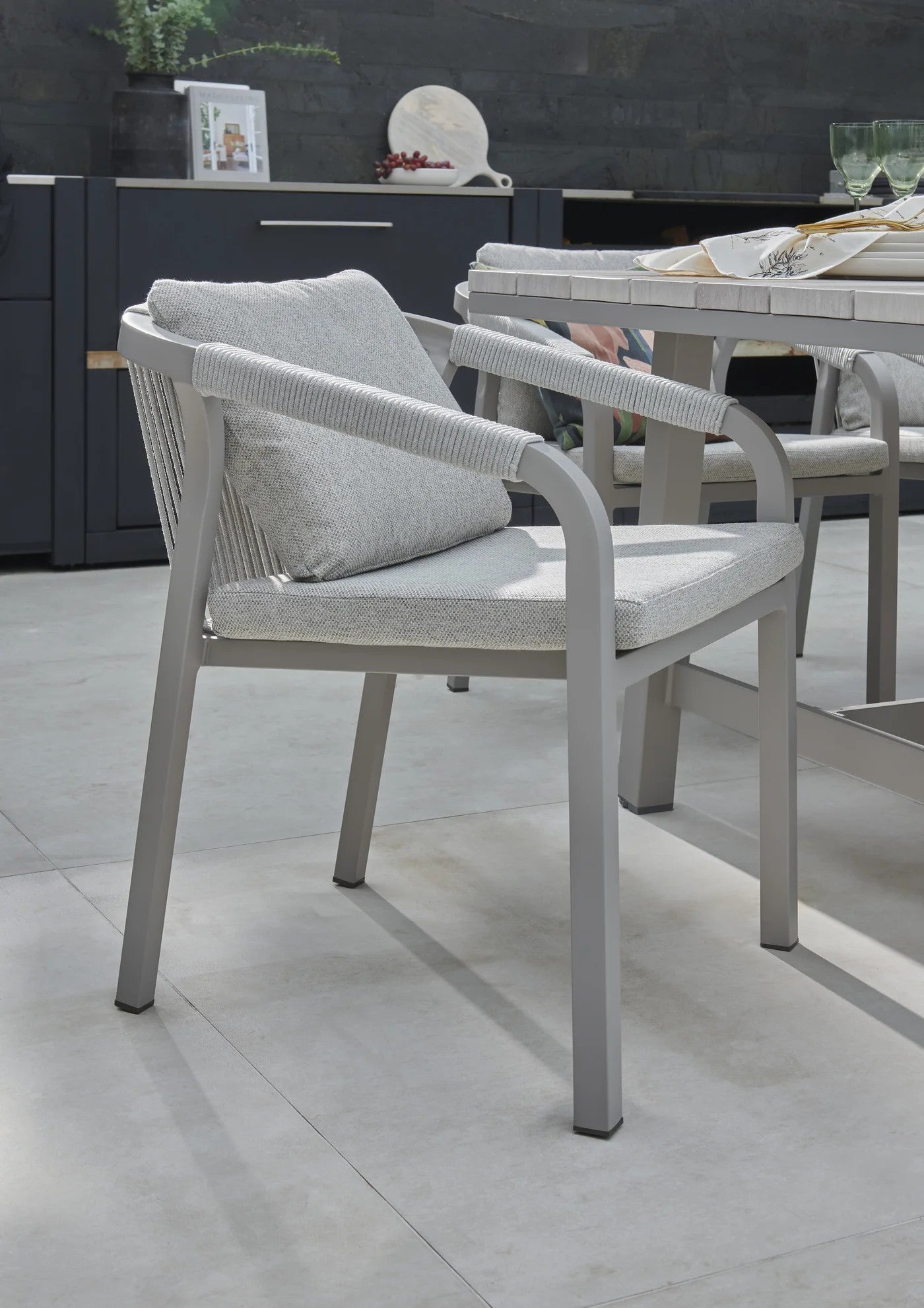 Como 6 Seat Dining Set