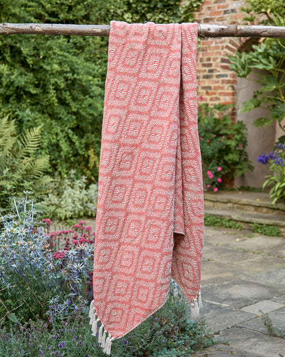 Diamond Recycled Cotton Throw Coral