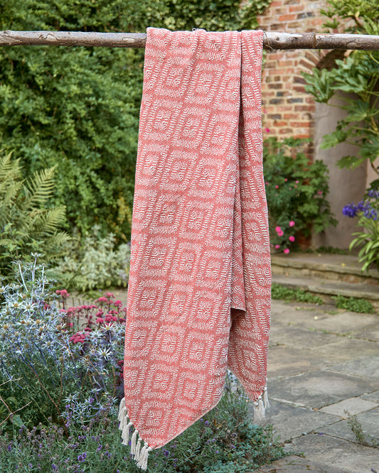 Diamond Recycled Cotton Throw Coral