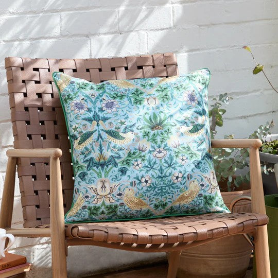 Strawberry Thief 50x50 Outdoor Cushion
