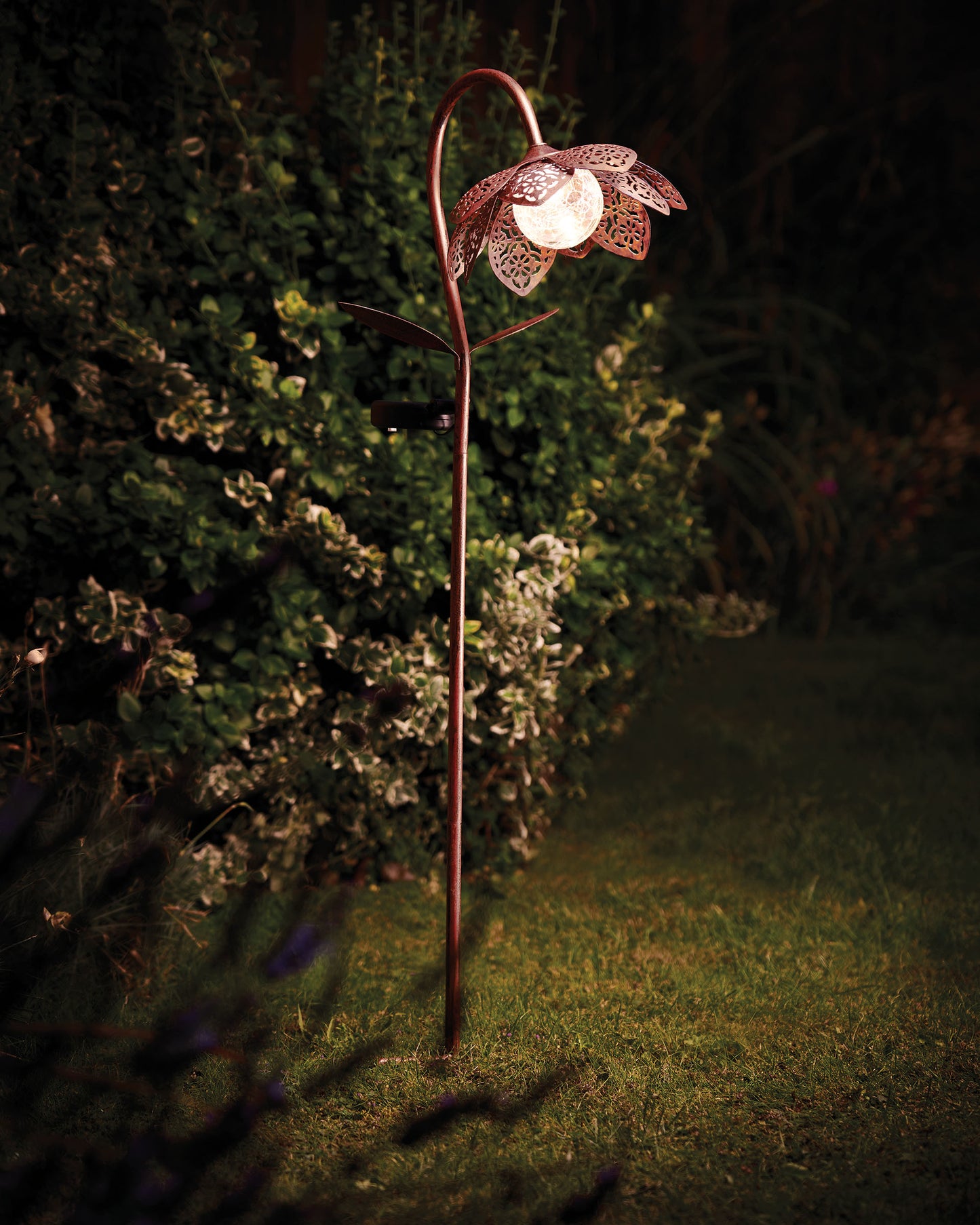 Damasque Solar Bloom Stake Light